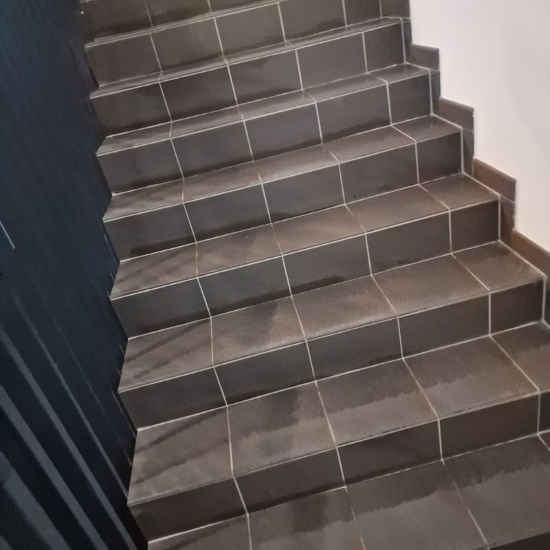 Treppenhausreinigung – gepflegtes Stiegenhaus in Wien