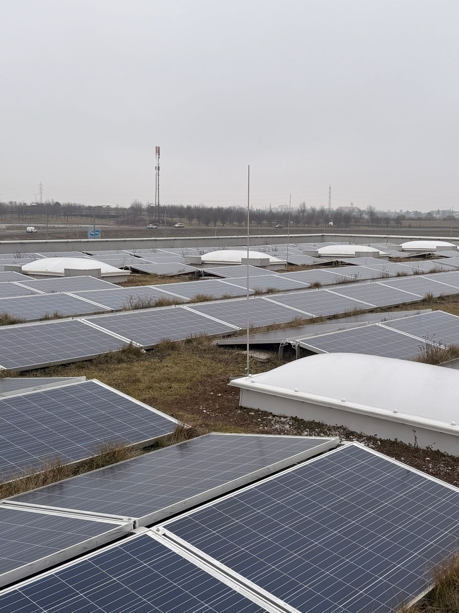 Solarreinigung Wien – Dach PV-Anlage Reinigung